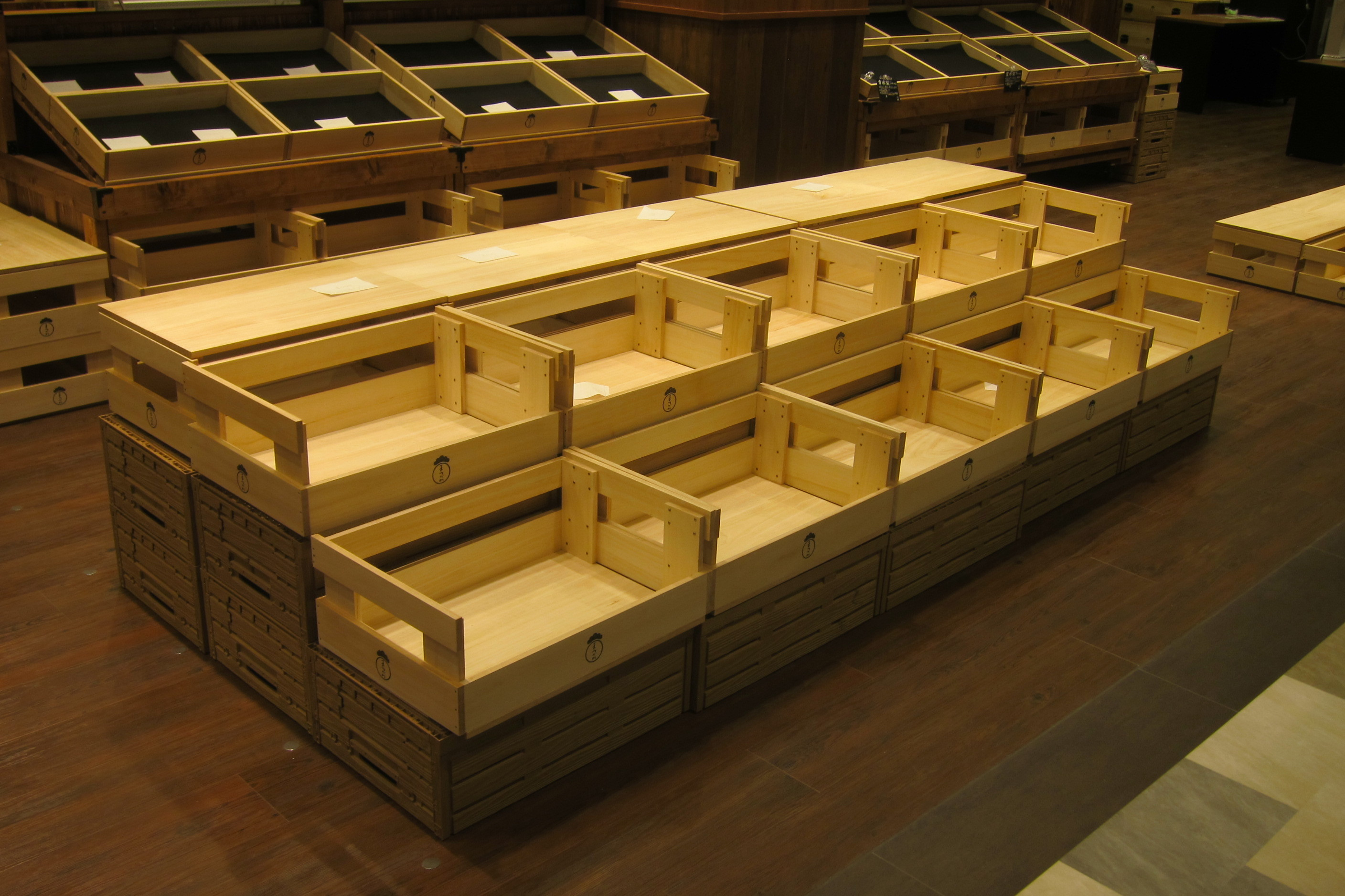 青果用木製コンテナＢＯＸ